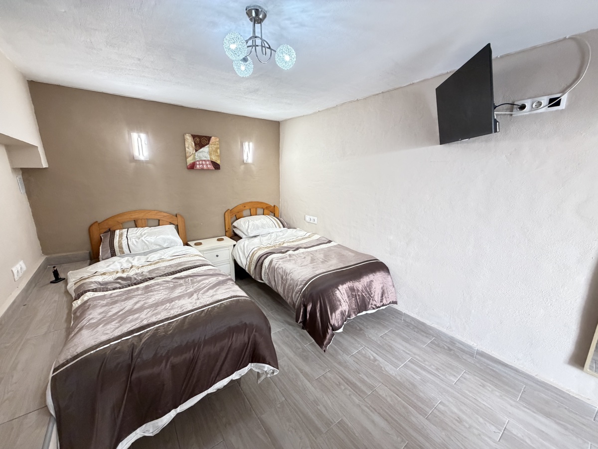 For sale - 2 Bedroom 1 Bathroom Bungalow in San Miguel De Salinas - , San Miguel De Salinas, Alicante, Spain - Alicante