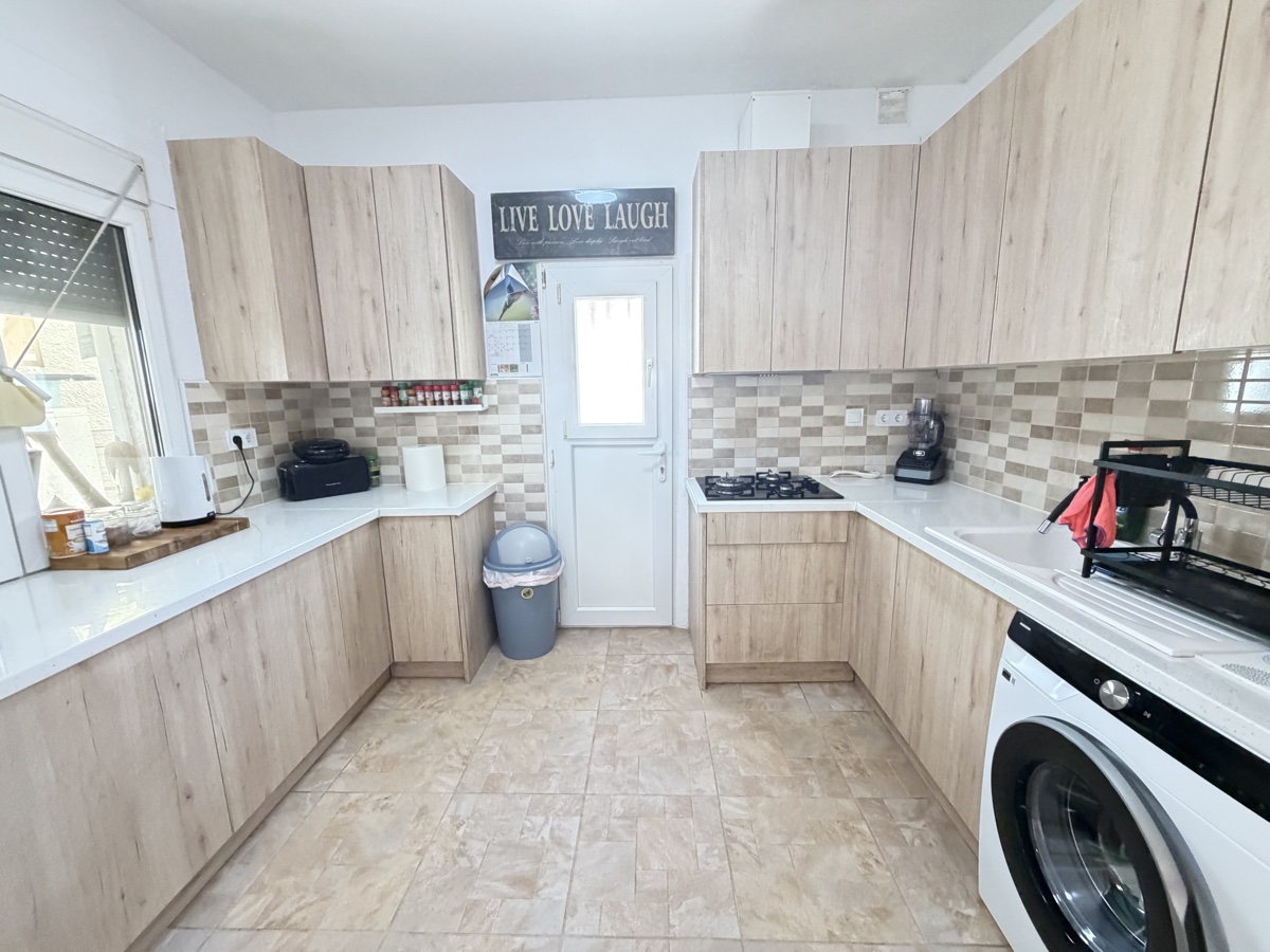 For sale - 2 Bedroom 1 Bathroom Bungalow in Villamartin - , Villamartin, Alicante, Spain - Alicante