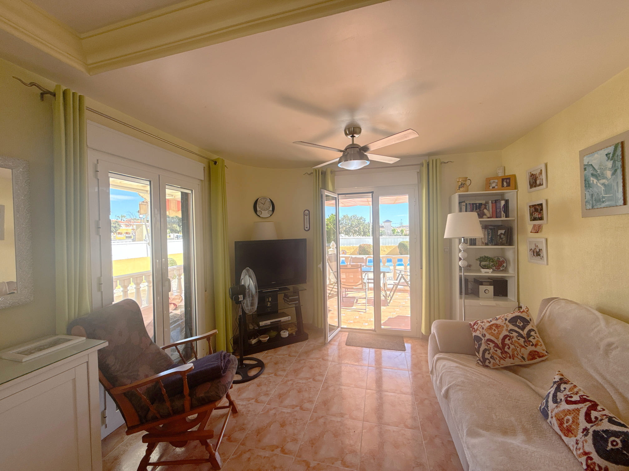 For sale - 3 Bedroom 2 Bathroom Villa in Cabo Roig>La Regia -  - Orihuela Costa