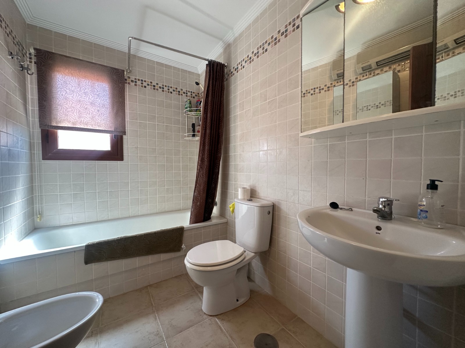 For sale - 3 Bedroom 1 Bathroom Apartment in Torrevieja - Aguas Nuevas  - Alicante
