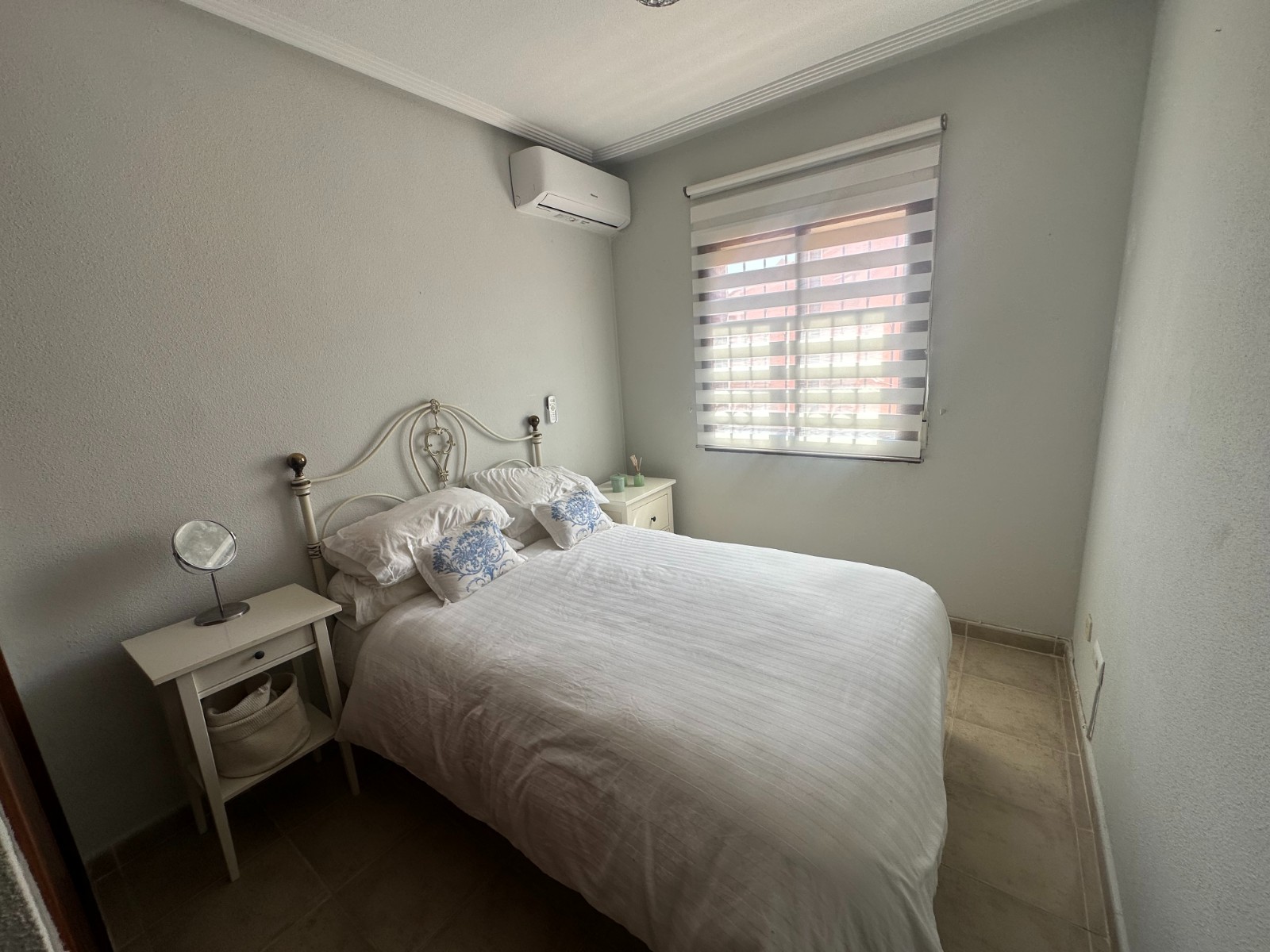 For sale - 3 Bedroom 1 Bathroom Apartment in Torrevieja - Aguas Nuevas  - Alicante