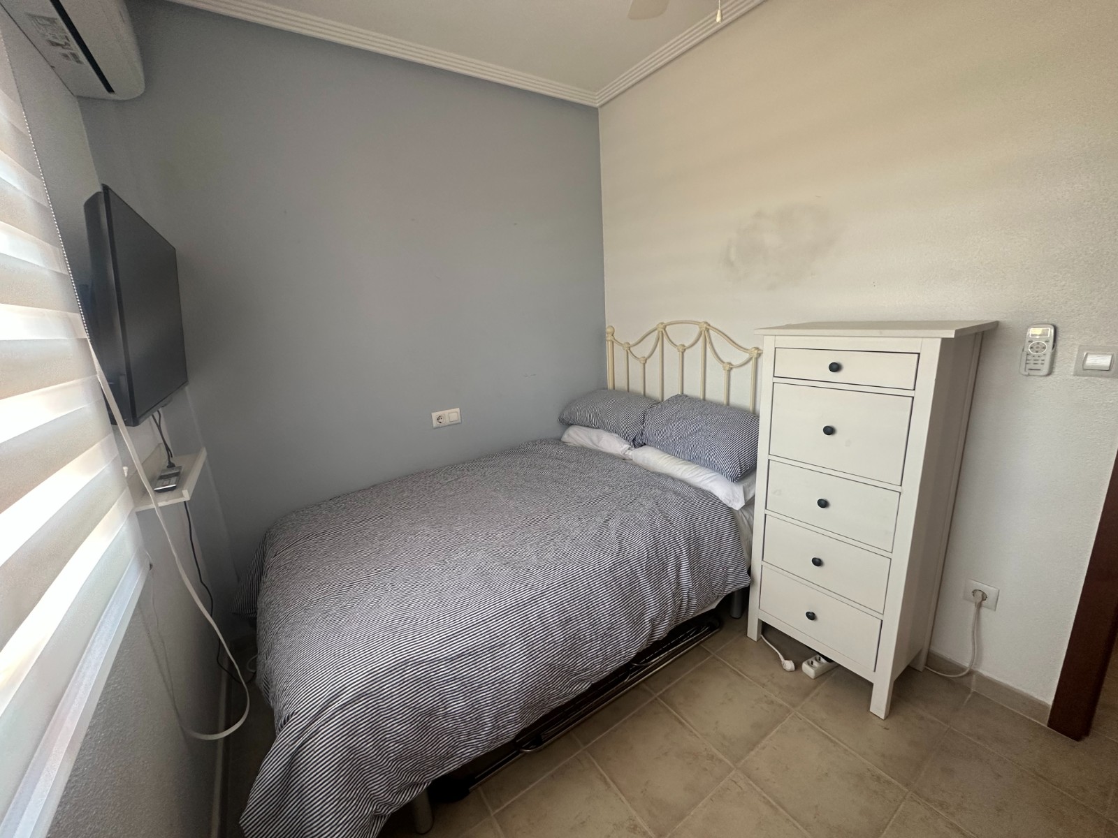 For sale - 3 Bedroom 1 Bathroom Apartment in Torrevieja - Aguas Nuevas  - Alicante