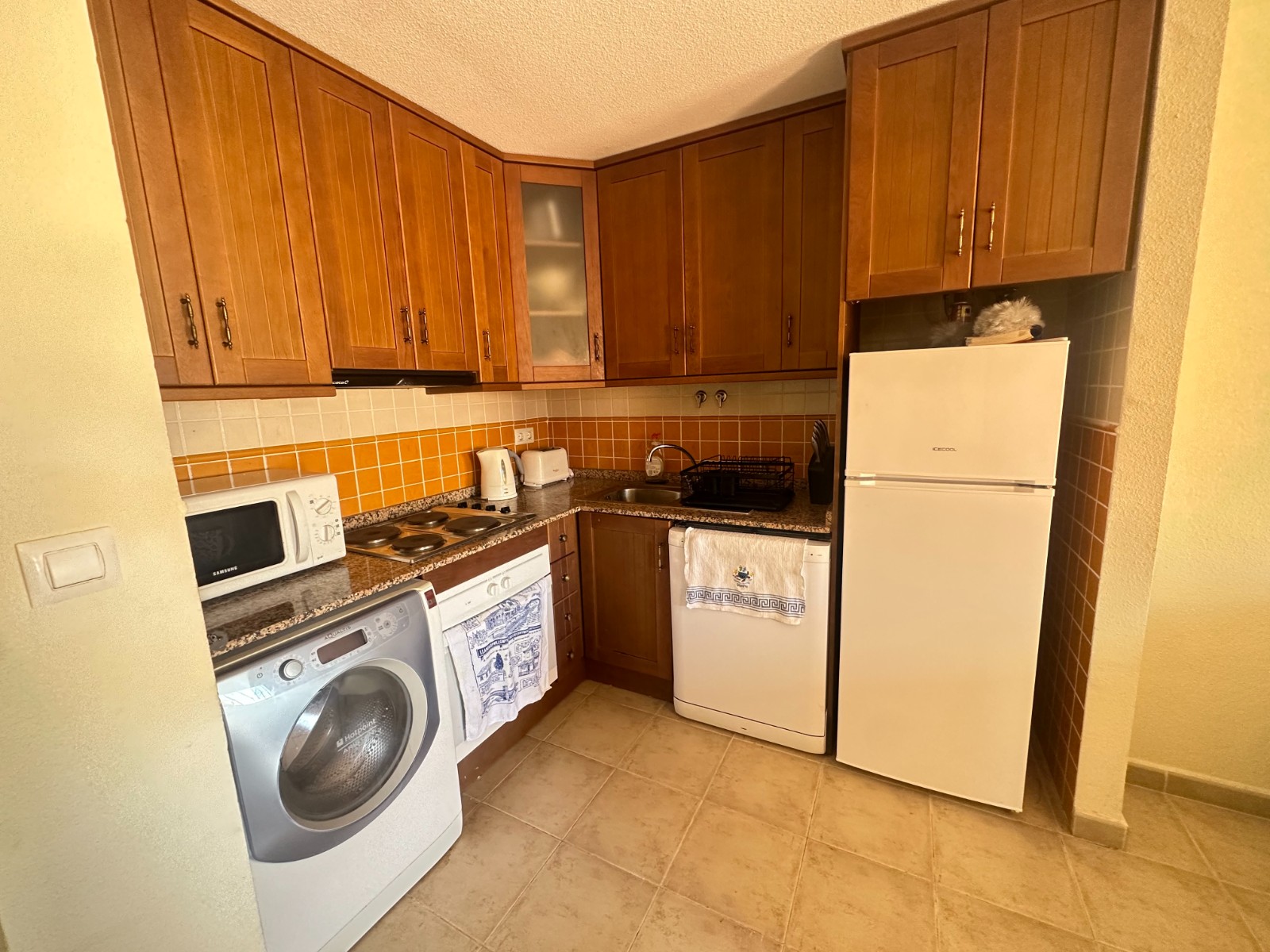 For sale - 3 Bedroom 1 Bathroom Apartment in Torrevieja - Aguas Nuevas  - Alicante