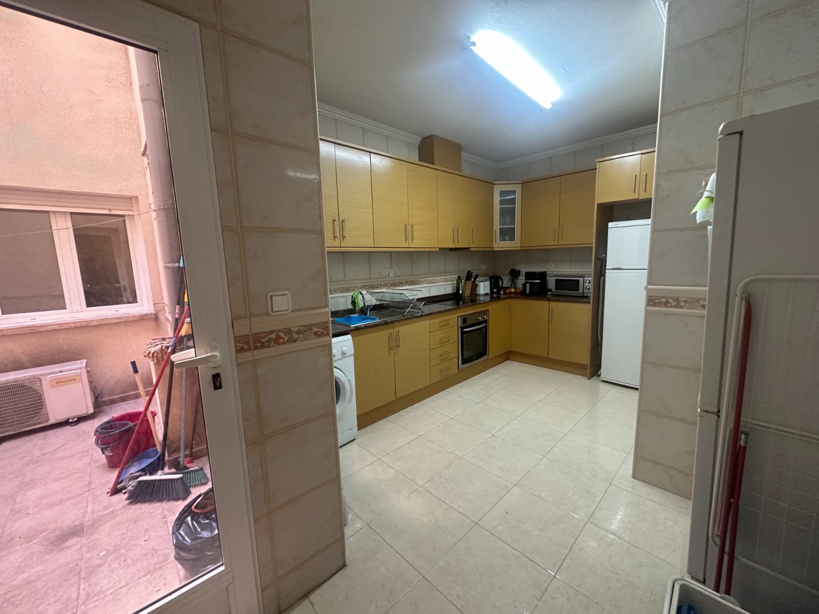 For sale - 4 Bedroom 3 Bathroom Apartment in Jacarilla - Jacarilla  - Alicante