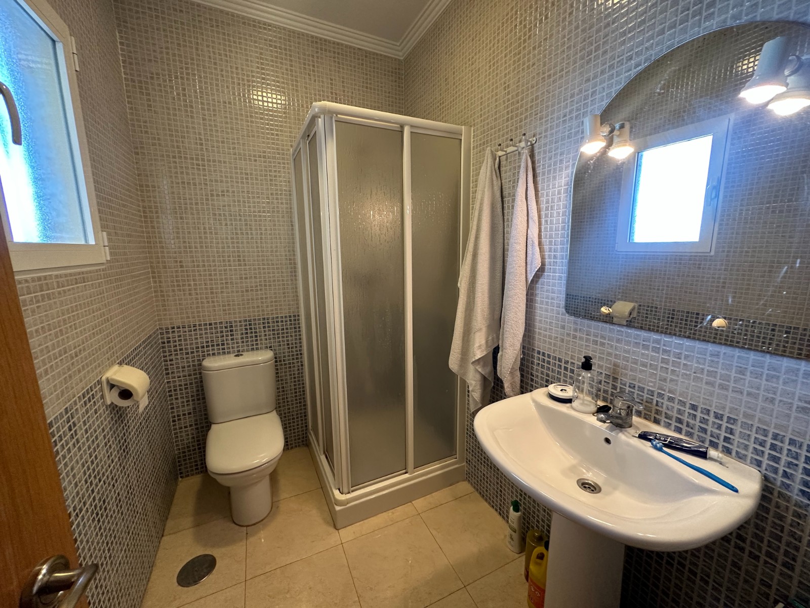 For sale - 4 Bedroom 3 Bathroom Apartment in Jacarilla - Jacarilla  - Alicante