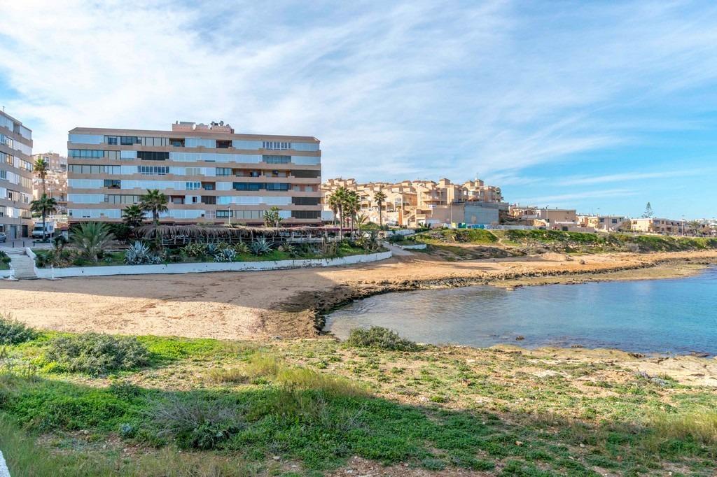 For sale - 1 Bedroom 1 Bathroom Apartment in La Mata - Cabo cervera  - Alicante