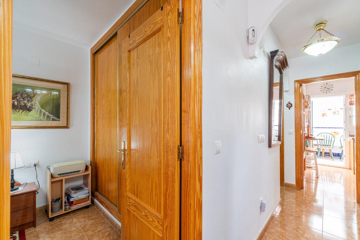 For sale - 3 Bedroom 2 Bathroom Terraced house in Villamartin - PAU26  - Alicante