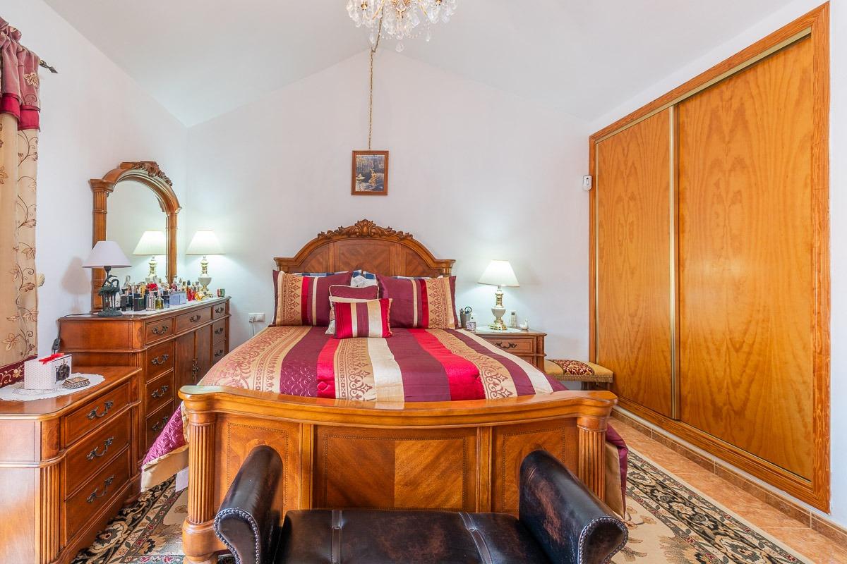 For sale - 3 Bedroom 2 Bathroom Terraced house in Villamartin - PAU26  - Alicante