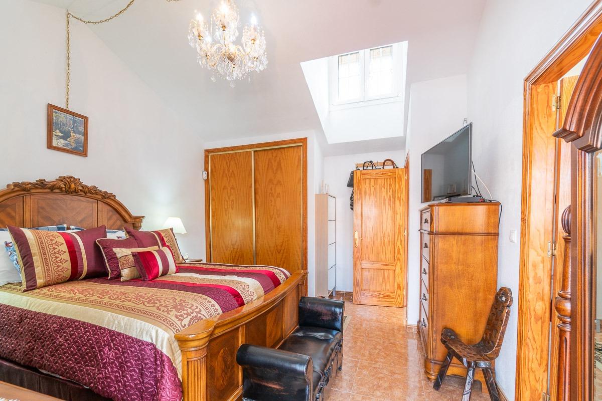 For sale - 3 Bedroom 2 Bathroom Terraced house in Villamartin - PAU26  - Alicante