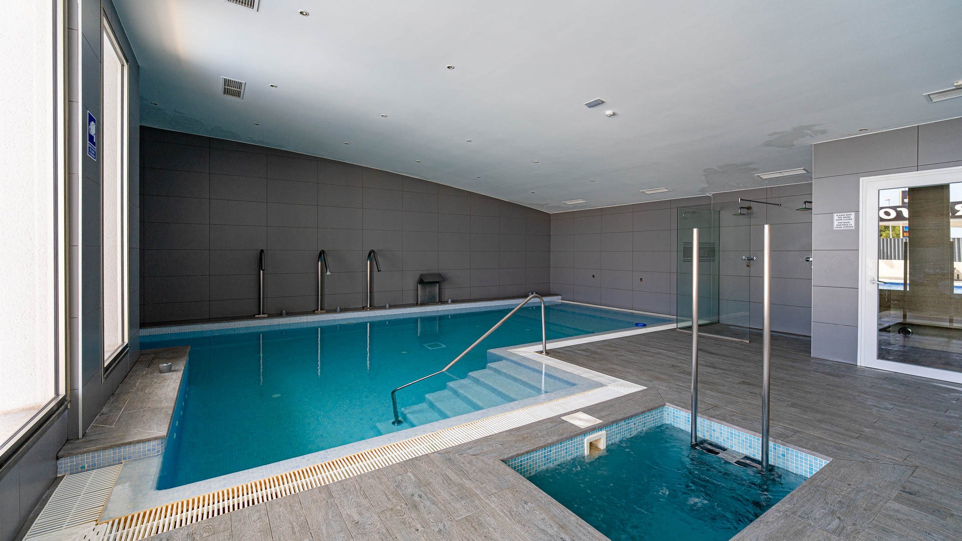 For sale - 2 Bedroom 2 Bathroom Apartament in Villamartin - Los Dolses  - Alicante