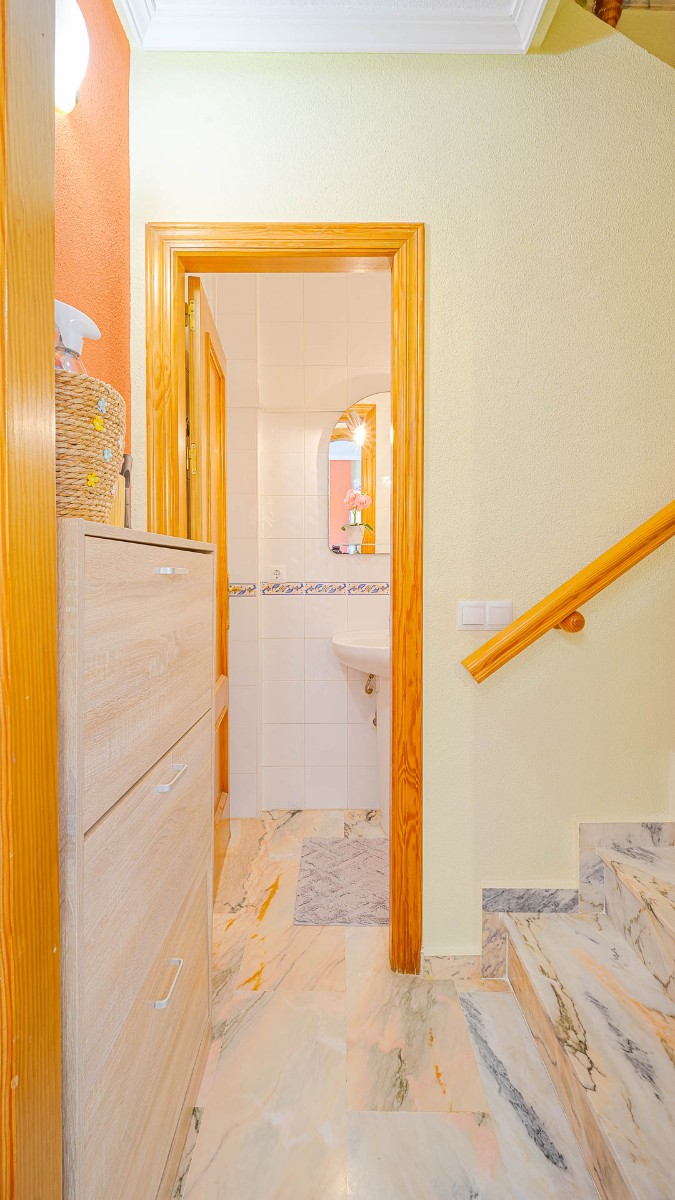 For sale - 2 Bedroom 1 Bathroom Adosado in Punta Prima - Punta Prima  - Alicante