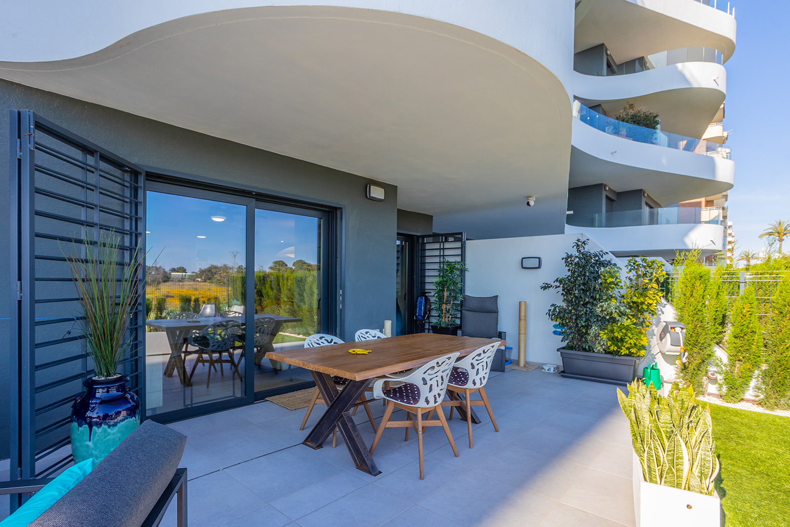 For sale - 2 Bedroom 2 Bathroom Apartment in Torrevieja - Rocio del Mar  - Alicante