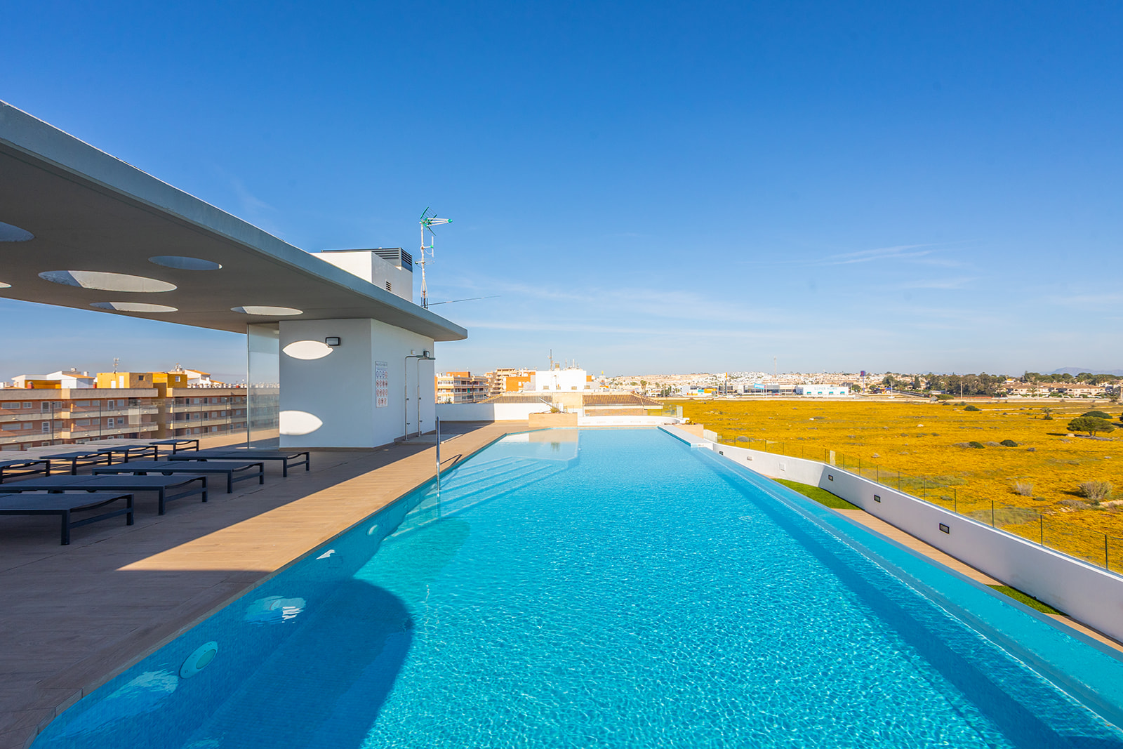 For sale - 2 Bedroom 2 Bathroom Apartment in Torrevieja - Rocio del Mar  - Alicante
