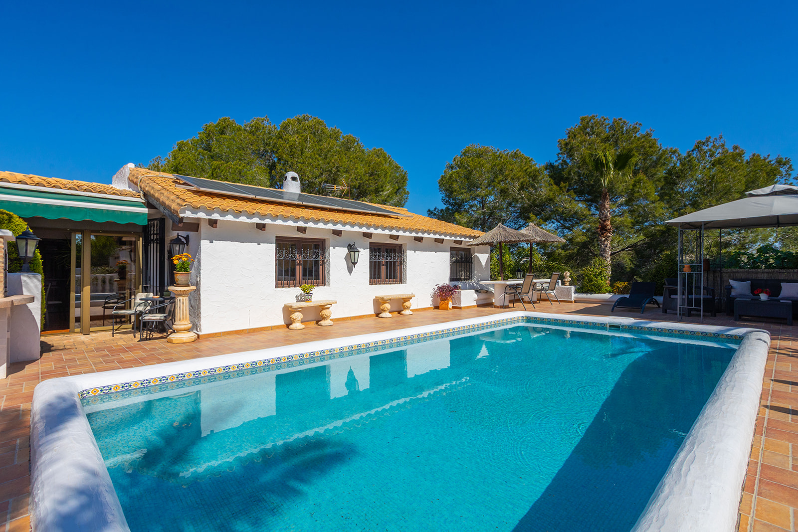 For sale - 3 Bedroom 2 Bathroom Villa in Orihuela - Orihuela Costa  - Alicante
