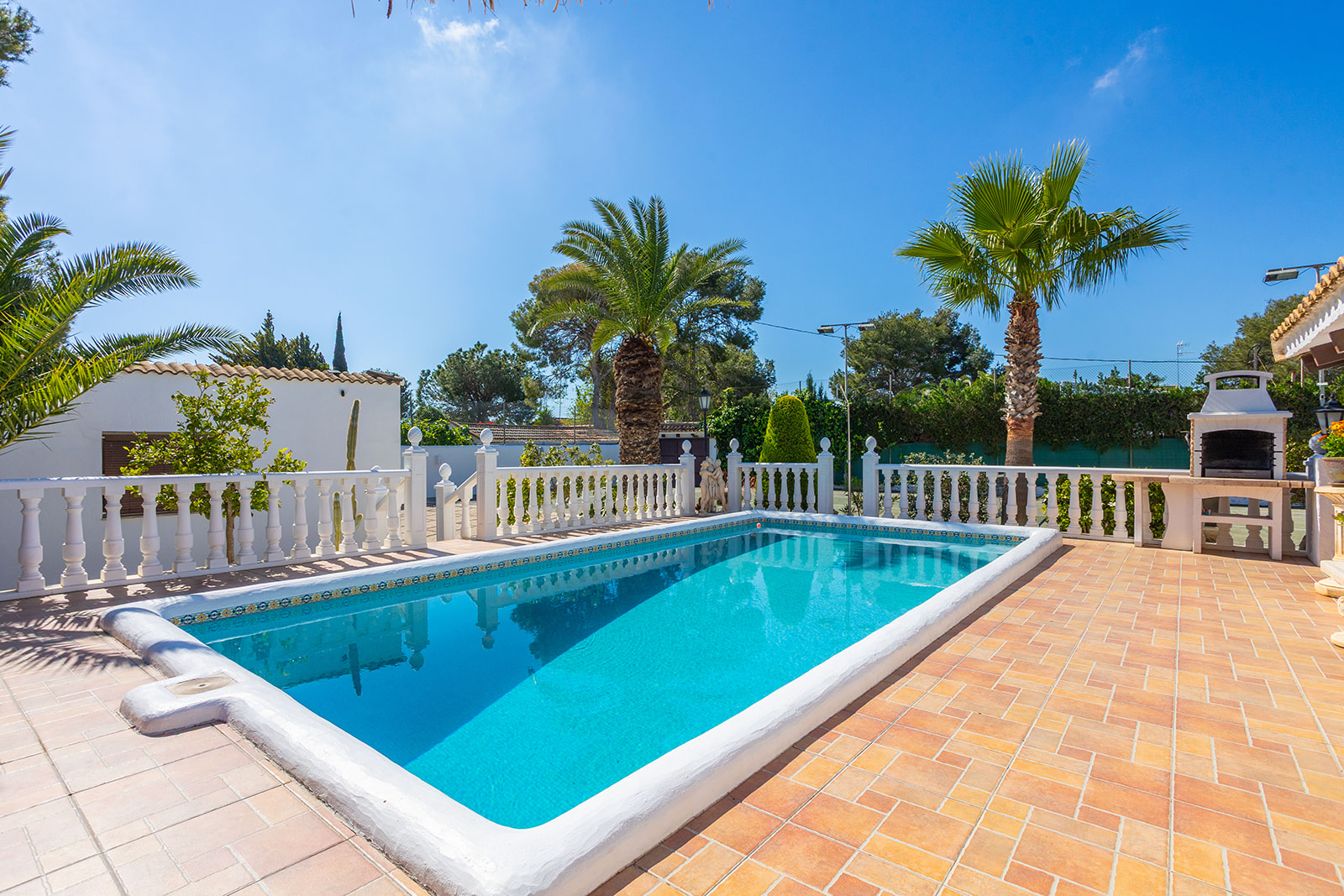 For sale - 3 Bedroom 2 Bathroom Villa in Orihuela - Orihuela Costa  - Alicante