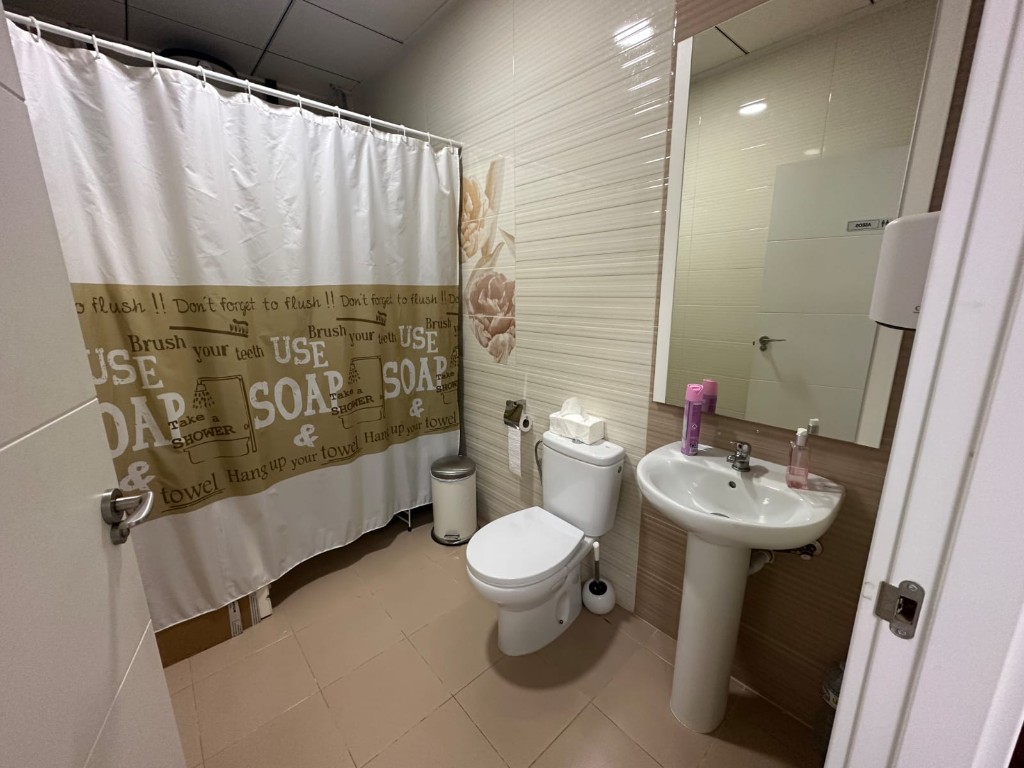 For sale - Commercial in La Zenia - La Zenia  - Alicante