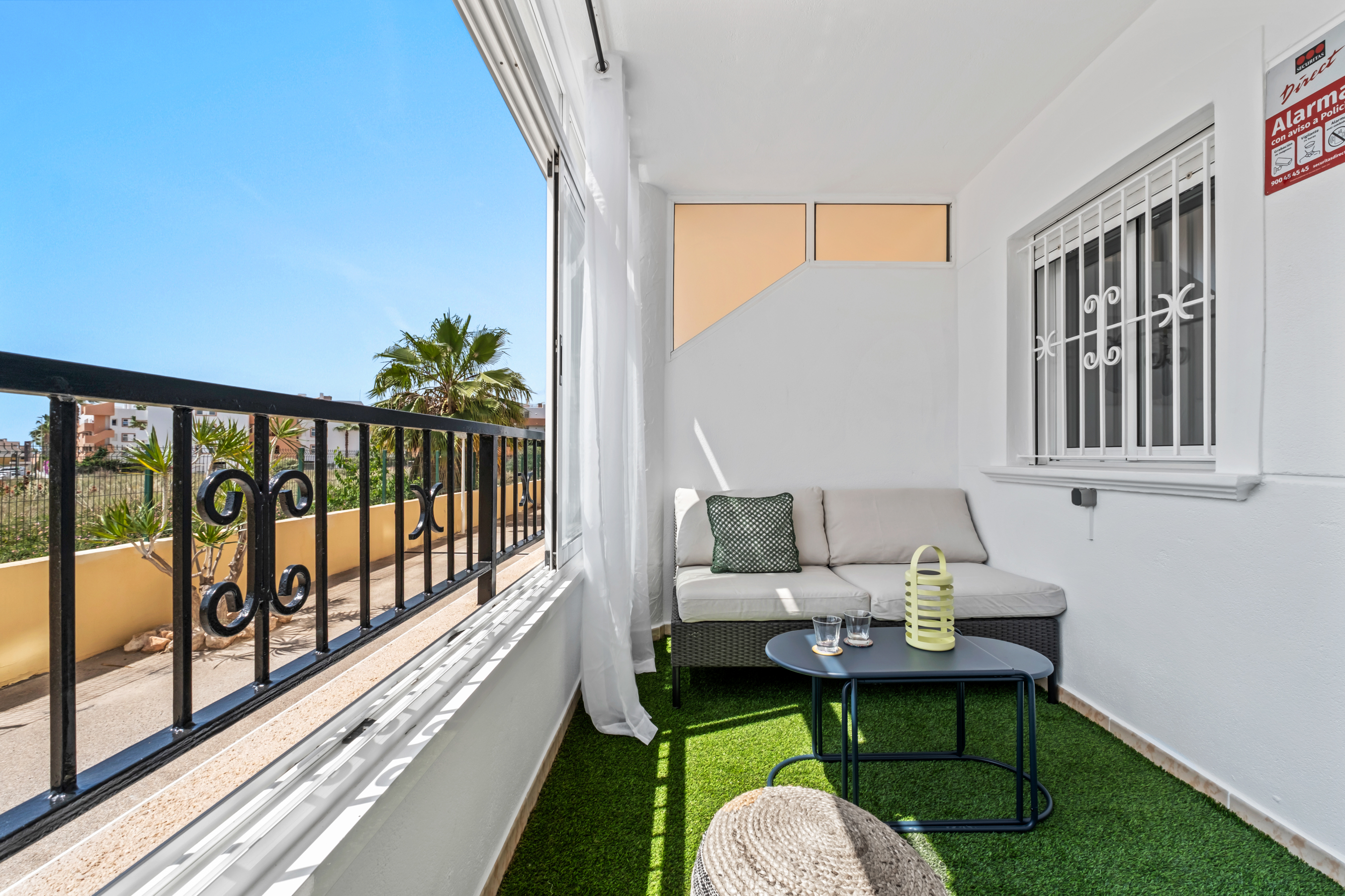 For sale - 2 Bedroom 1 Bathroom Ground floor apartment in Playa Flamenca -  - Alicante