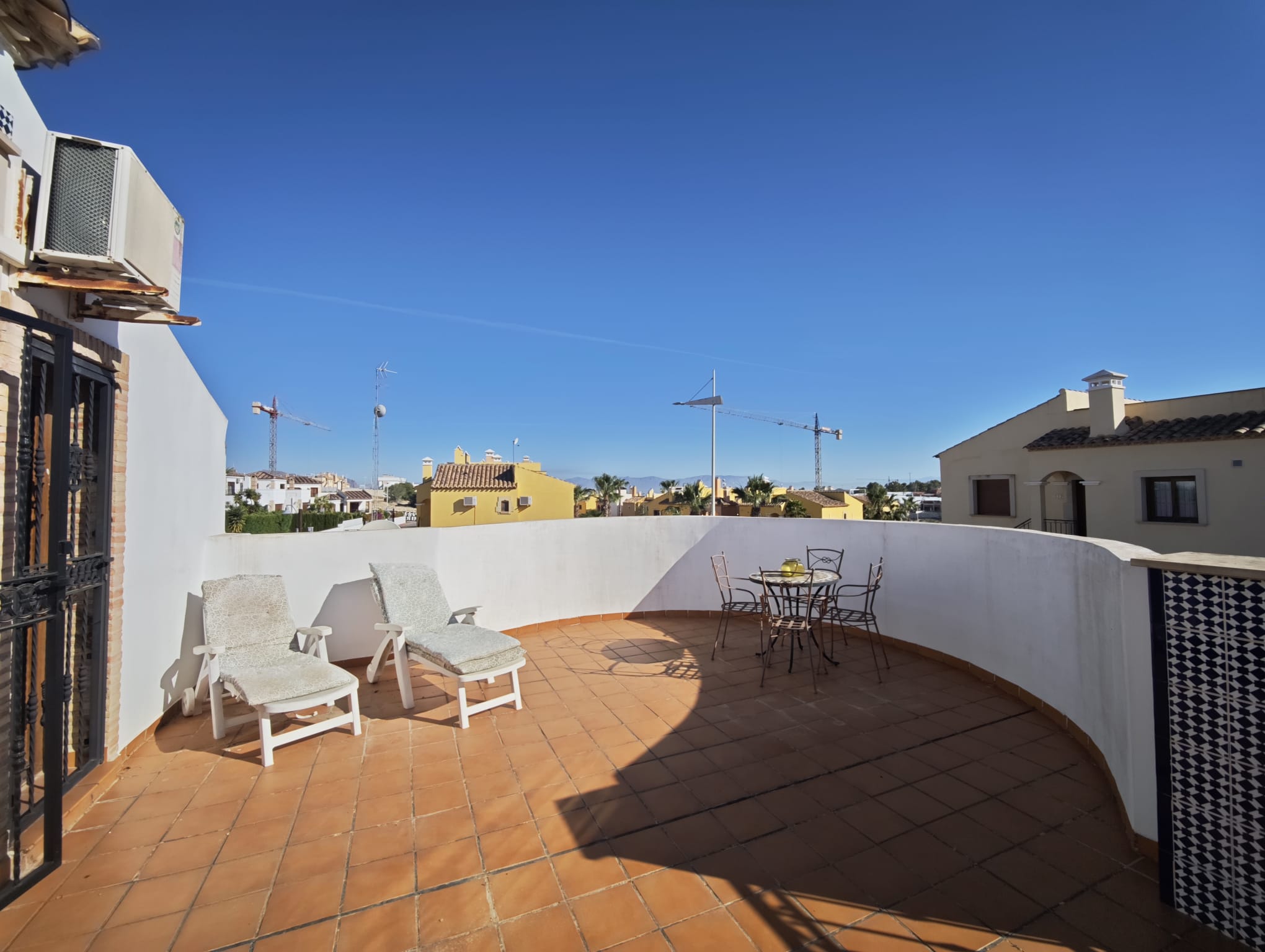 For sale - 4 Bedroom 3 Bathroom Villa in Algorfa - La Finca Golf  - Alicante