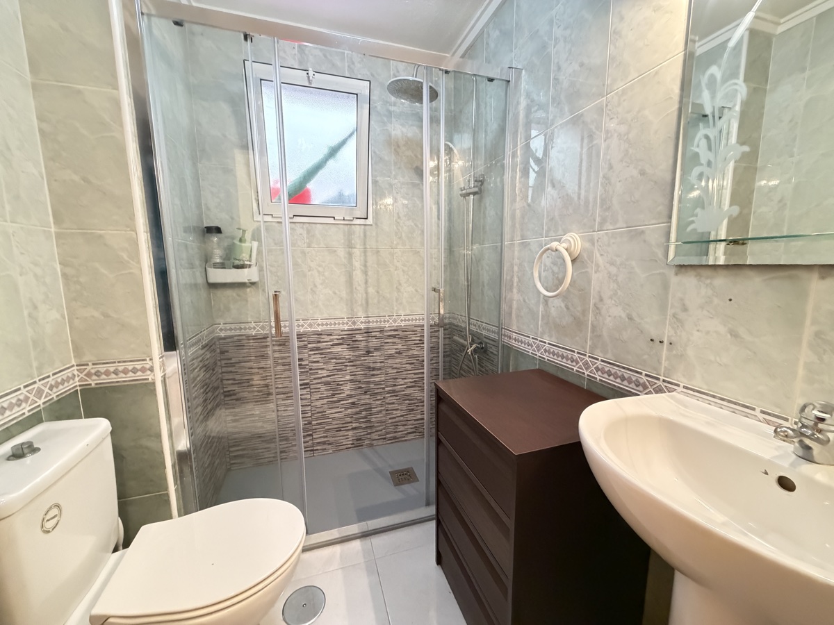 For sale - 2 Bedroom 1 Bathroom Apartment in Torrevieja - , Torrevieja, Alicante, Spain - Alicante