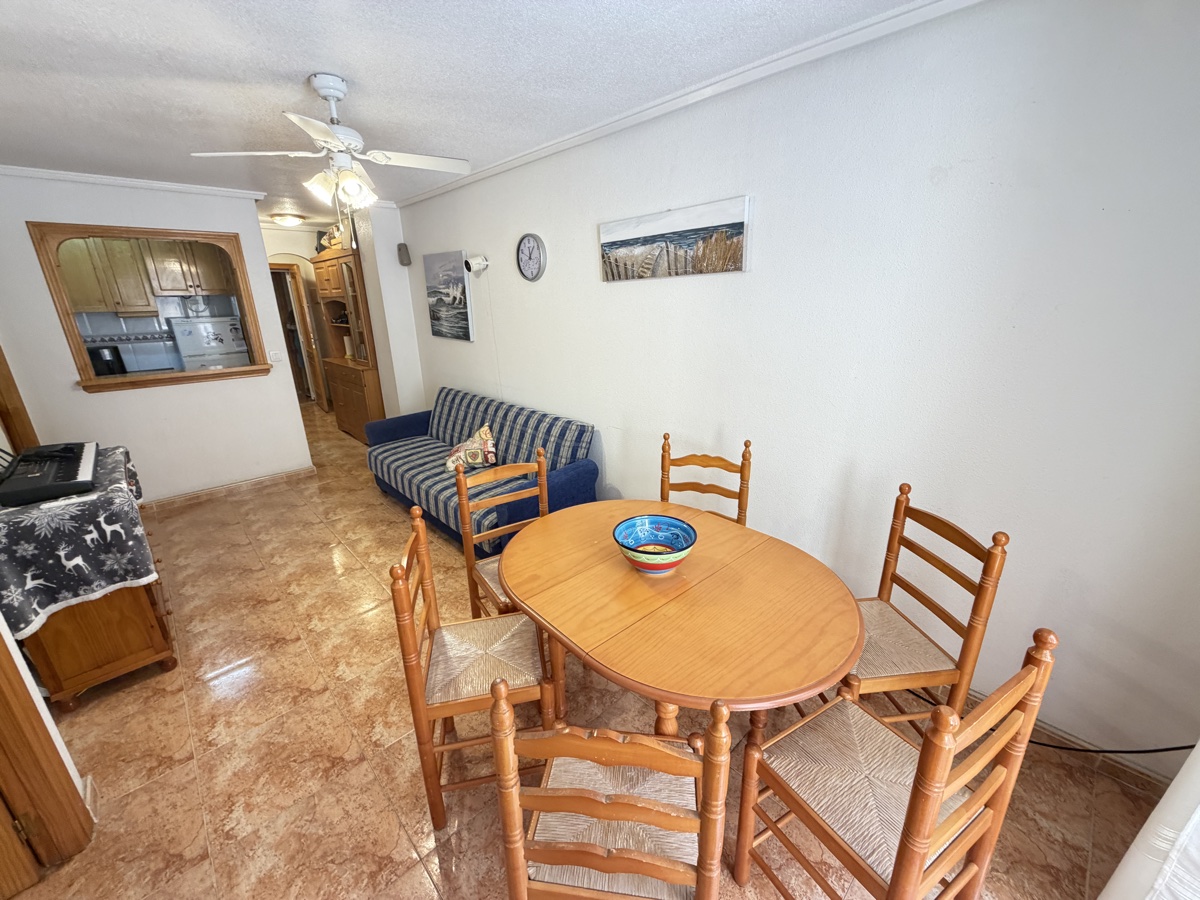 For sale - 2 Bedroom 1 Bathroom Apartment in Torrevieja - , Torrevieja, Alicante, Spain - Alicante