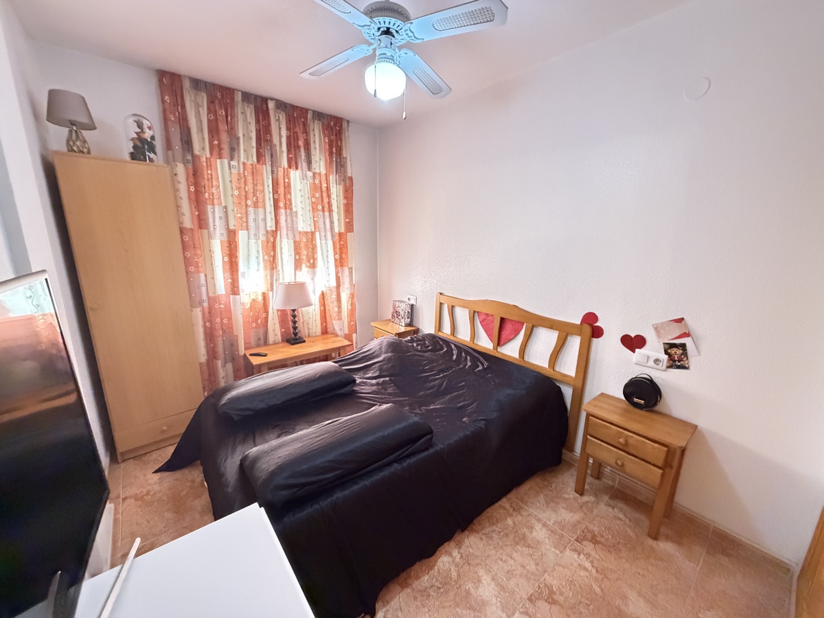 For sale - 2 Bedroom 1 Bathroom Apartment in Torrevieja - , Torrevieja, Alicante, Spain - Alicante