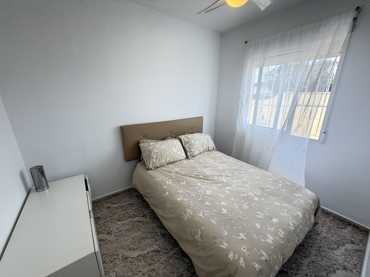 For sale - 2 Bedroom 2 Bathroom Townhouse in Villamartin - , Villamartin, Alicante, Spain - Alicante