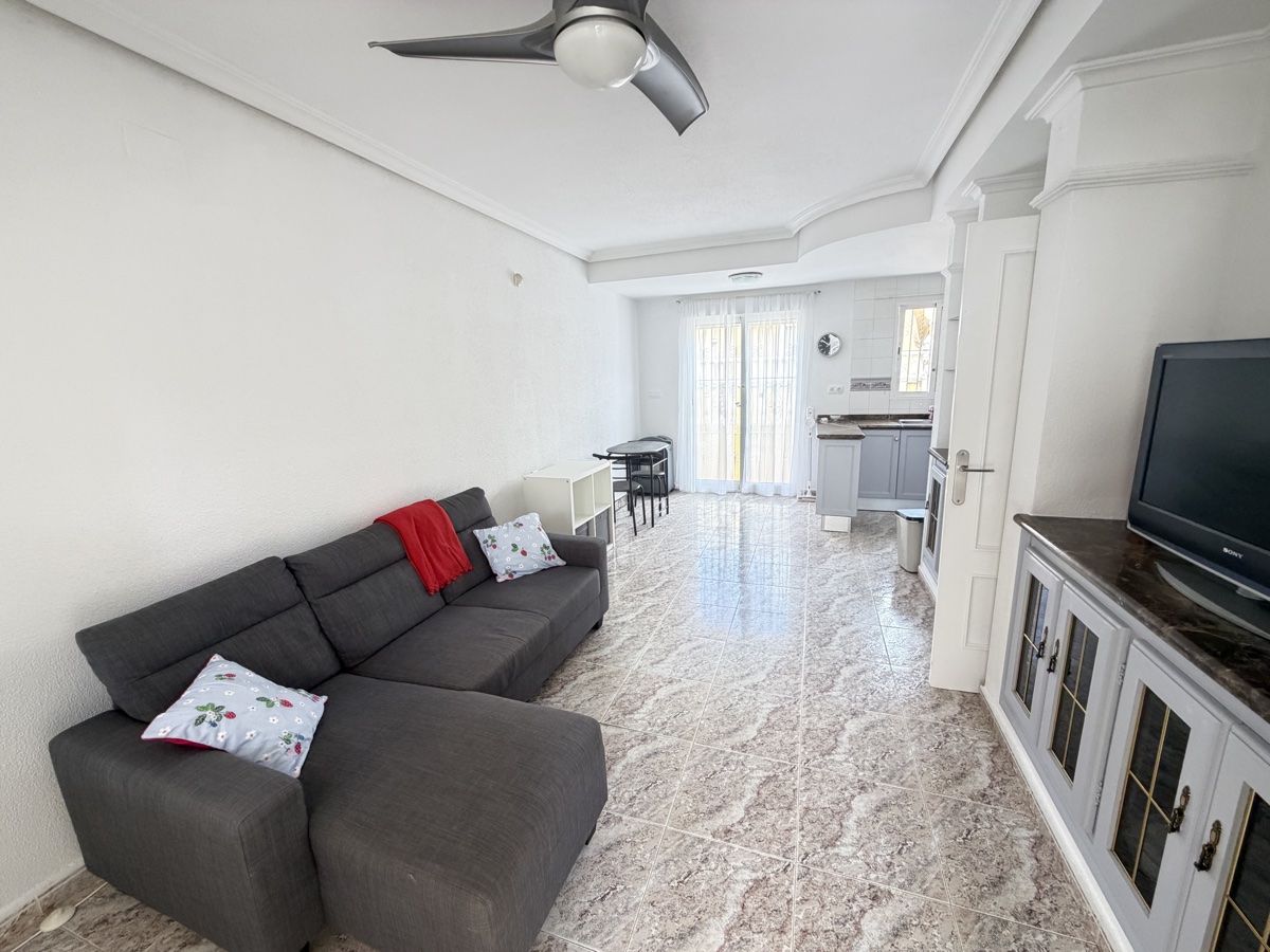 For sale - 2 Bedroom 2 Bathroom Townhouse in Villamartin - , Villamartin, Alicante, Spain - Alicante