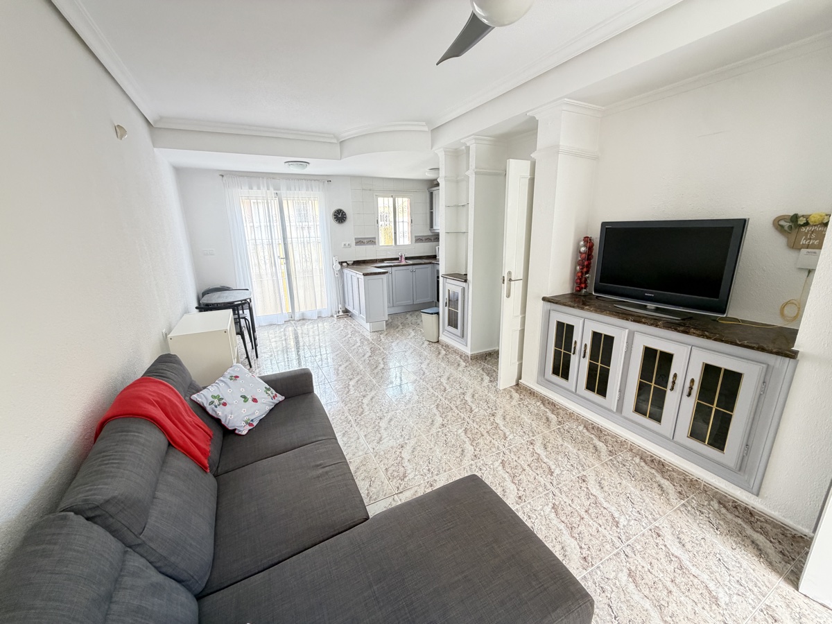 For sale - 2 Bedroom 2 Bathroom Townhouse in Villamartin - , Villamartin, Alicante, Spain - Alicante