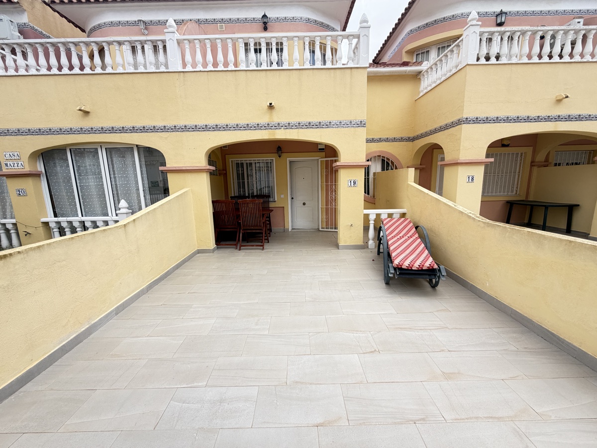 For sale - 2 Bedroom 2 Bathroom Townhouse in Villamartin - , Villamartin, Alicante, Spain - Alicante