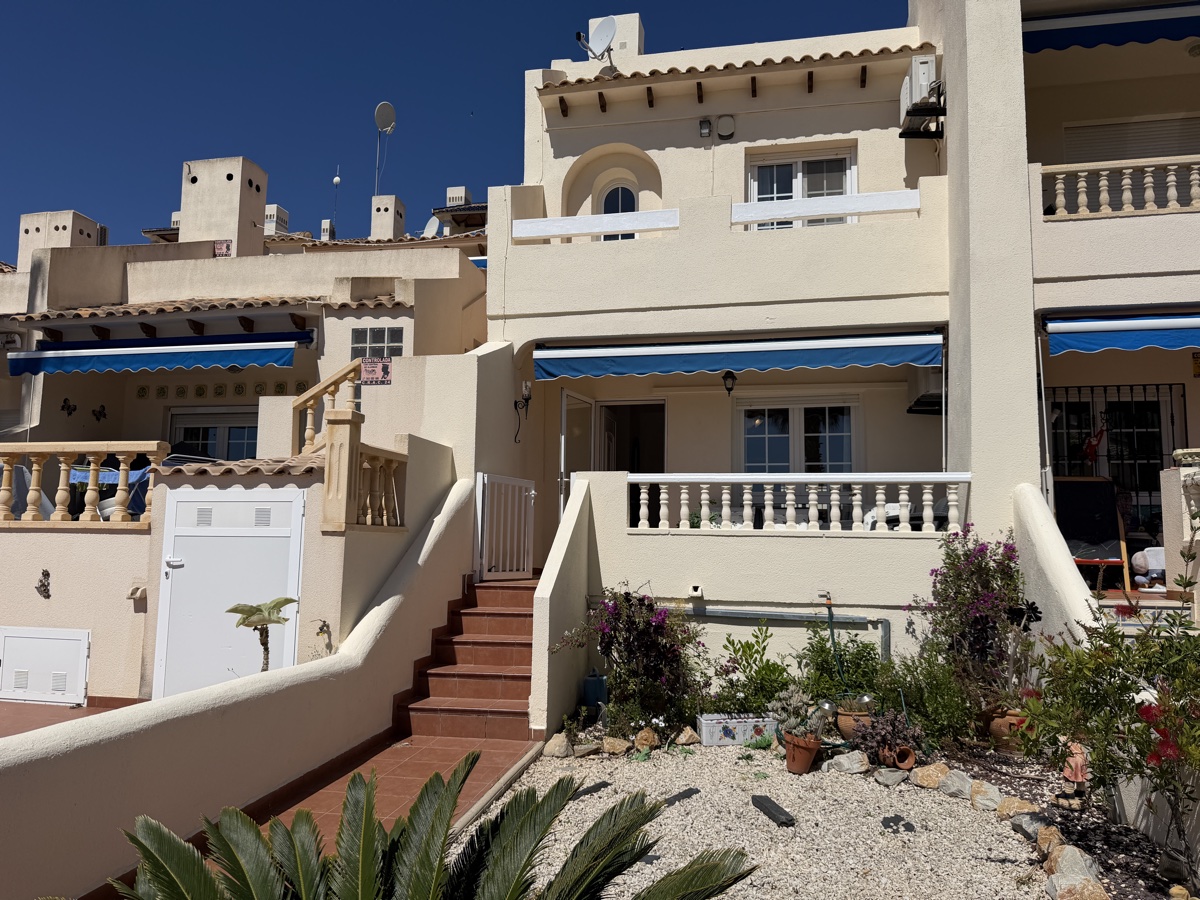 For sale - 2 Bedroom 3 Bathroom Townhouse in Las Ramblas Golf - , Las Ramblas Golf, Alicante, Spain - Alicante