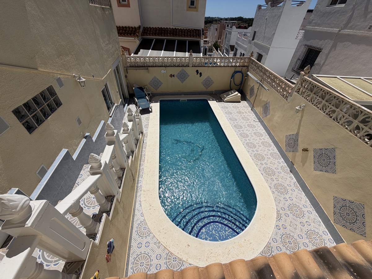 For sale - 3 Bedroom 3 Bathroom Townhouse in San Miguel De Salinas - , San Miguel De Salinas, Alicante, Spain - Alicante