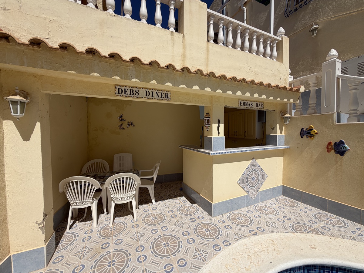 For sale - 3 Bedroom 3 Bathroom Townhouse in San Miguel De Salinas - , San Miguel De Salinas, Alicante, Spain - Alicante
