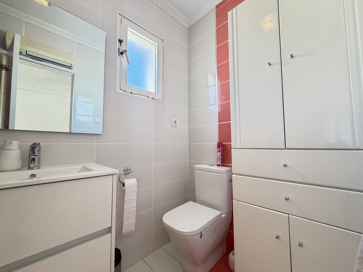 For sale - 3 Bedroom 3 Bathroom Townhouse in San Miguel De Salinas - , San Miguel De Salinas, Alicante, Spain - Alicante