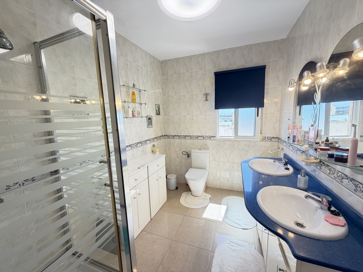 For sale - 3 Bedroom 3 Bathroom Townhouse in San Miguel De Salinas - , San Miguel De Salinas, Alicante, Spain - Alicante