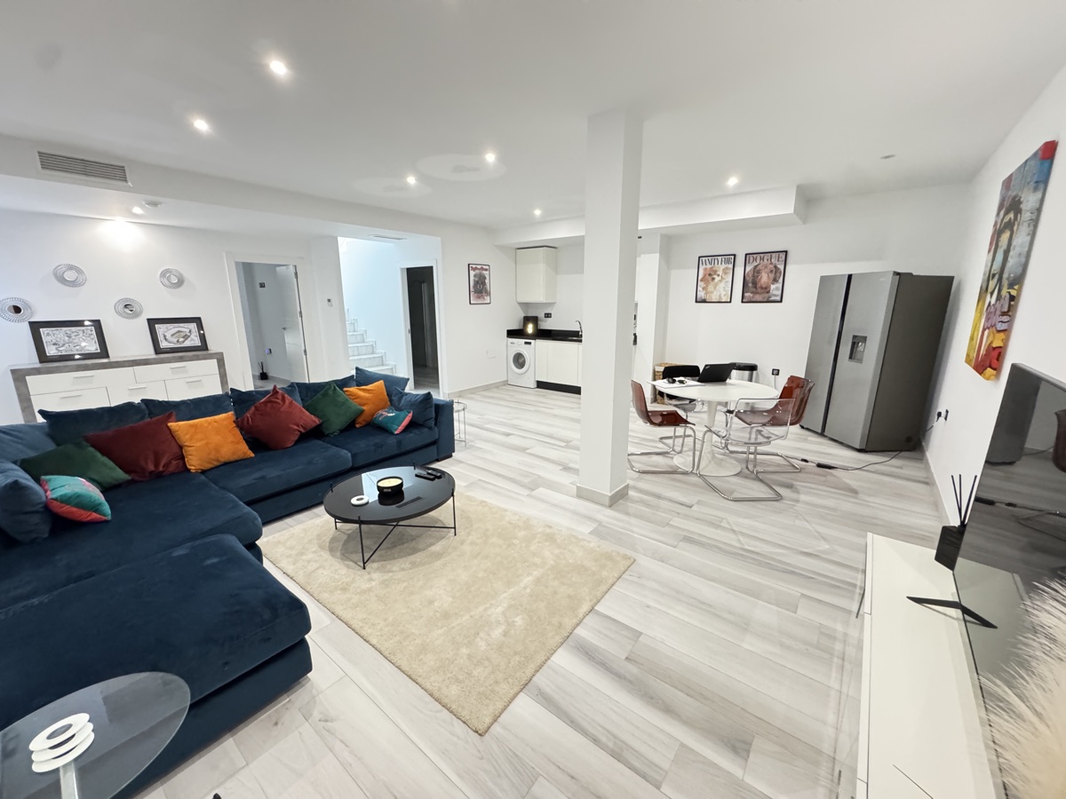 For sale - 4 Bedroom 4 Bathroom Villa in Lomas De Cabo Roig - , Lomas De Cabo Roig, Alicante, Spain - Alicante