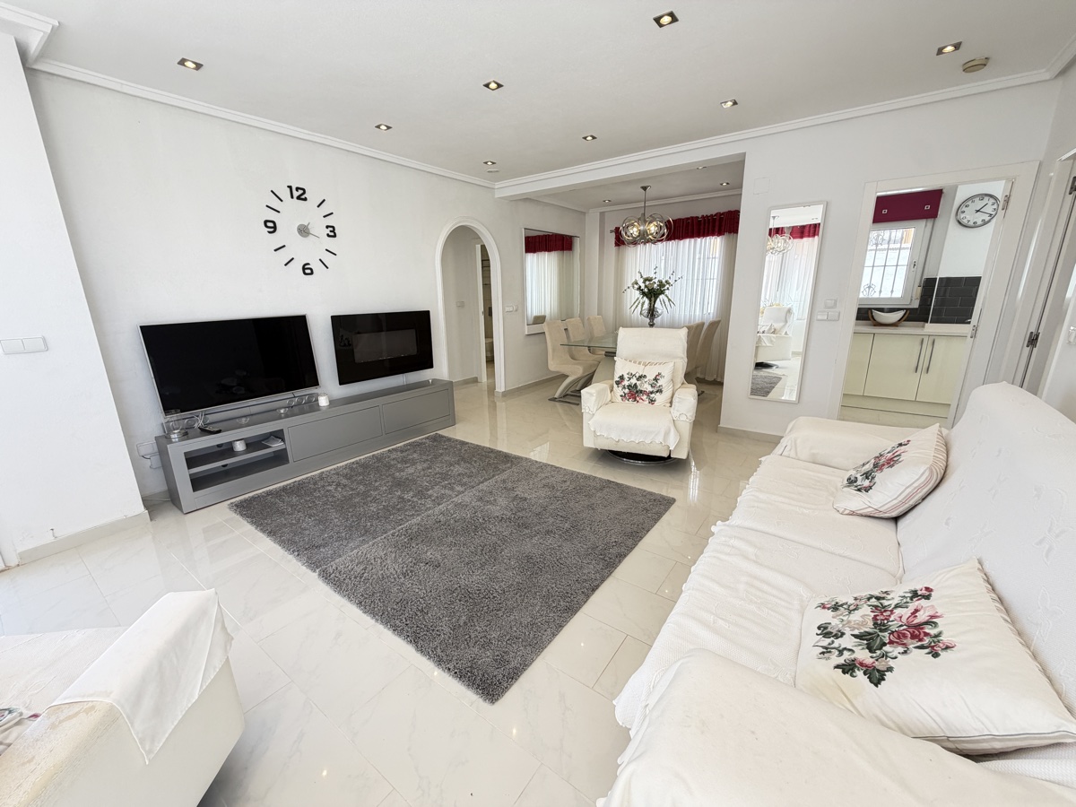 For sale - 4 Bedroom 4 Bathroom Villa in Torremendo - , Torremendo, Alicante, Spain - Alicante
