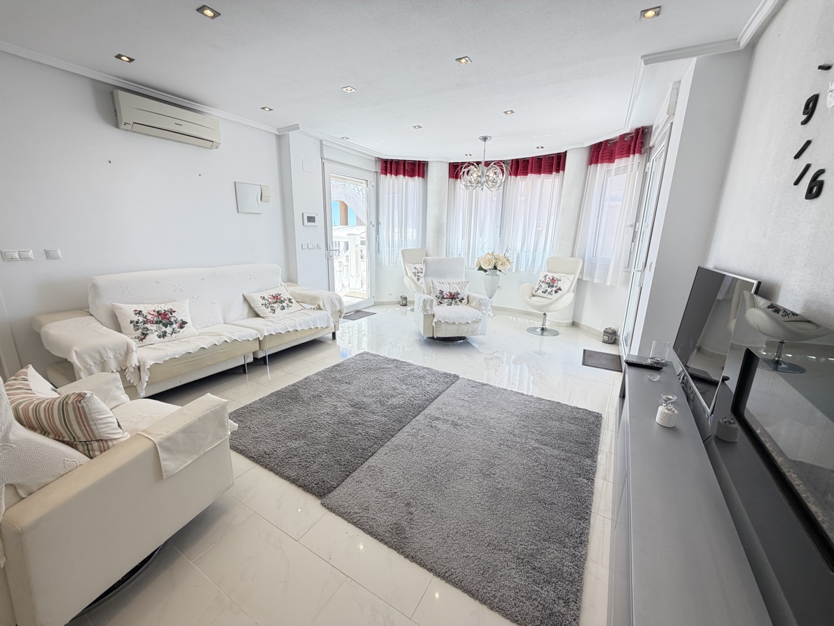 For sale - 4 Bedroom 4 Bathroom Villa in Torremendo - , Torremendo, Alicante, Spain - Alicante