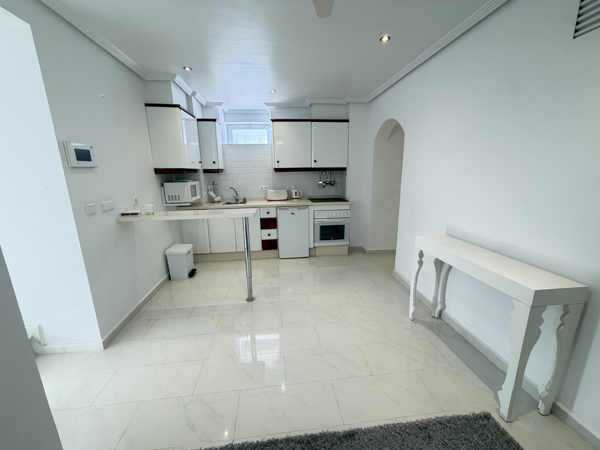 For sale - 4 Bedroom 4 Bathroom Villa in Torremendo - , Torremendo, Alicante, Spain - Alicante