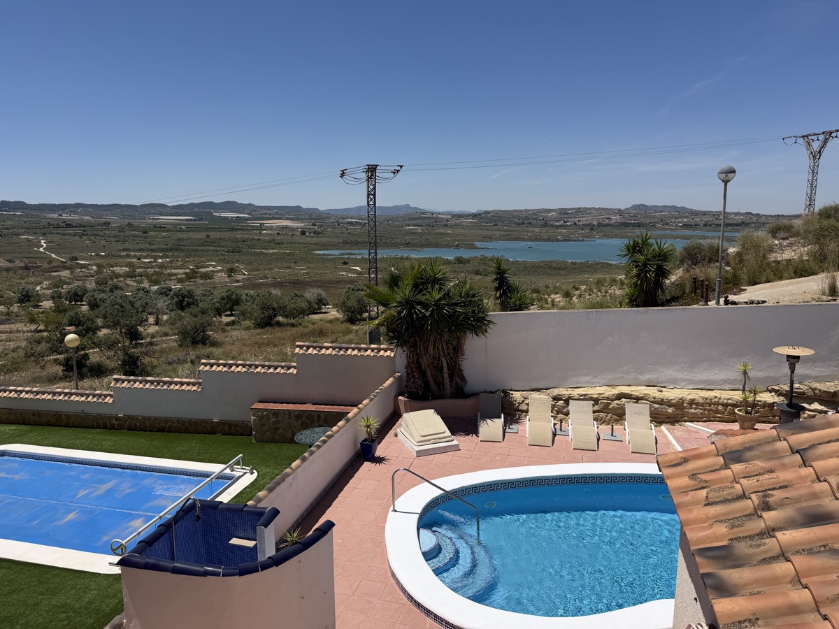 For sale - 4 Bedroom 4 Bathroom Villa in Torremendo - , Torremendo, Alicante, Spain - Alicante