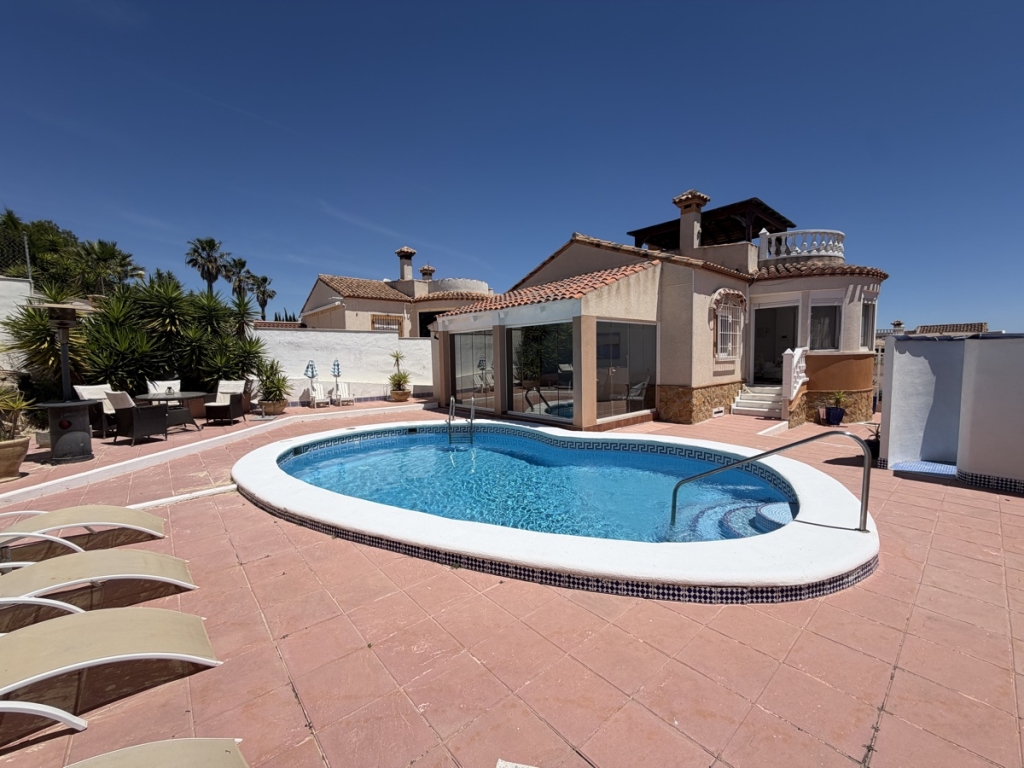 4 Bedroom 4 Bathroom Villa in Torremendo