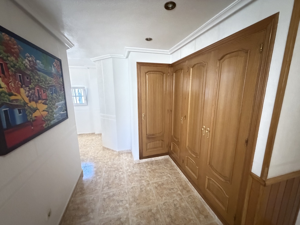 For sale - 4 Bedroom 3 Bathroom Villa in Los Balcones - , Los Balcones, Alicante, Spain - Alicante
