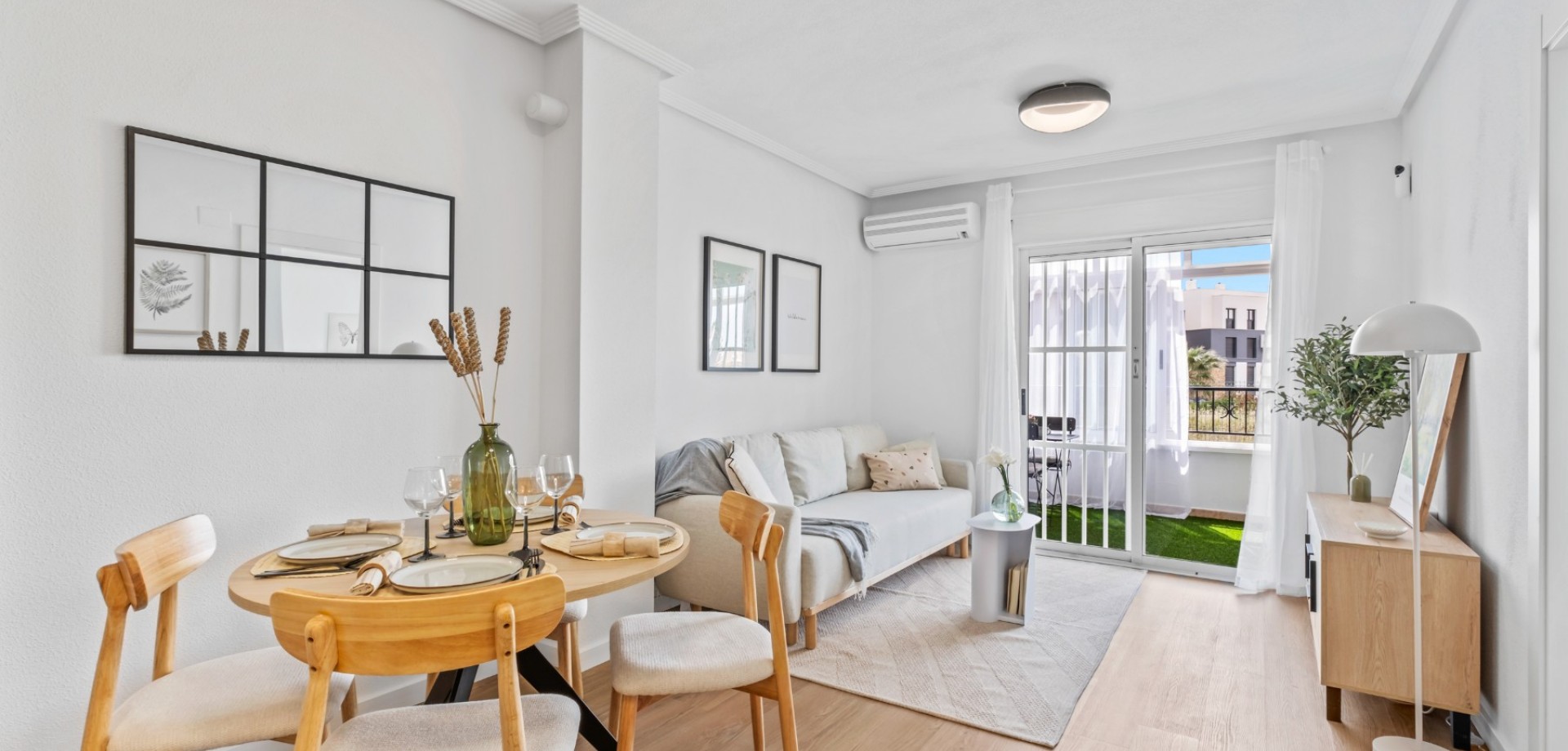 For sale - 2 Bedroom 1 Bathroom Apartment in Orihuela Costa - La Florida  - Costa Blanca (Alicante)
