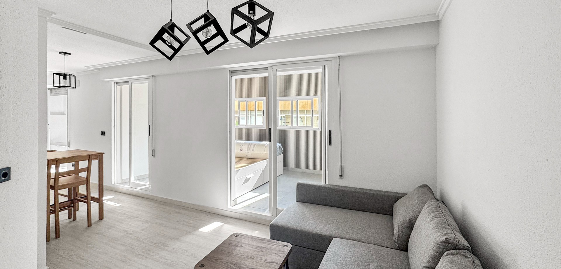 For sale - 2 Bedroom 1 Bathroom Apartment in Torrevieja - Torrevieja  - Costa Blanca (Alicante)