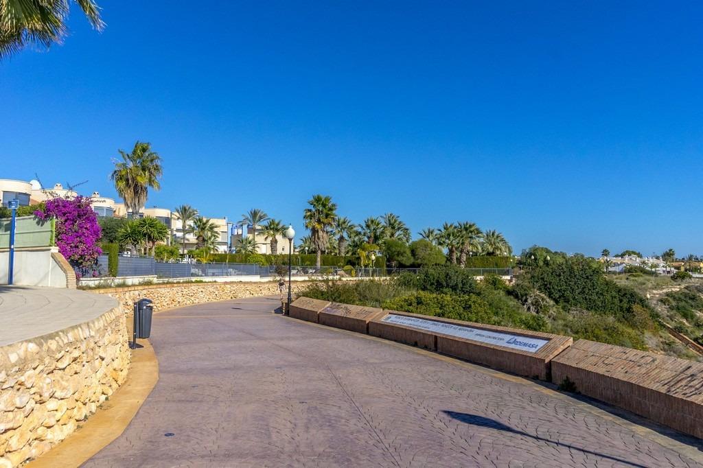 For sale - 3 Bedroom 2 Bathroom Townhouse in Cabo Roig - Aguamarina  - Alicante