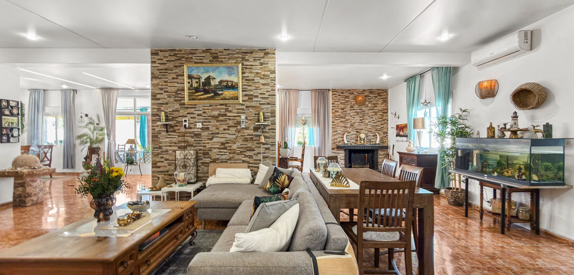 For sale - 7 Bedroom 4 Bathroom Detached Villa in Ciudad Quesada - Ciudad Quesada  - Costa Blanca (Alicante)