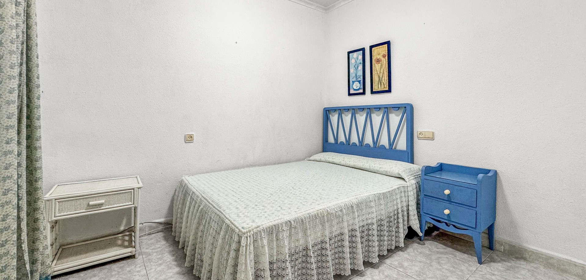 For sale - 3 Bedroom 2 Bathroom Apartment in Torrevieja - Playa de los Locos  - Costa Blanca (Alicante)