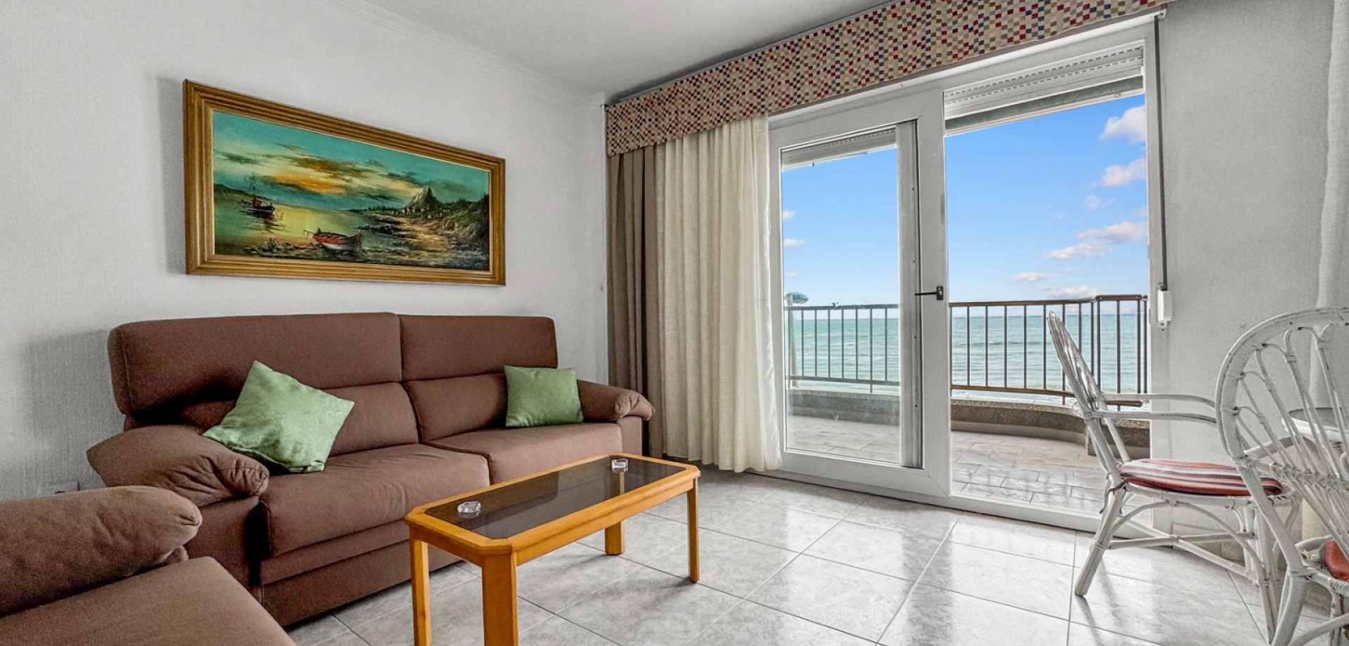 For sale - 3 Bedroom 2 Bathroom Apartment in Torrevieja - Playa de los Locos  - Costa Blanca (Alicante)