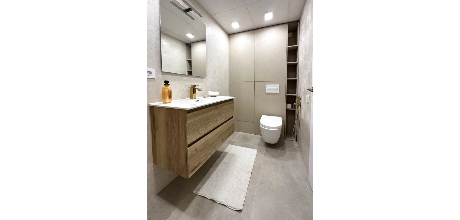 For sale - 2 Bedroom 2 Bathroom Apartment in Torrevieja - Torrevieja  - Costa Blanca (Alicante)