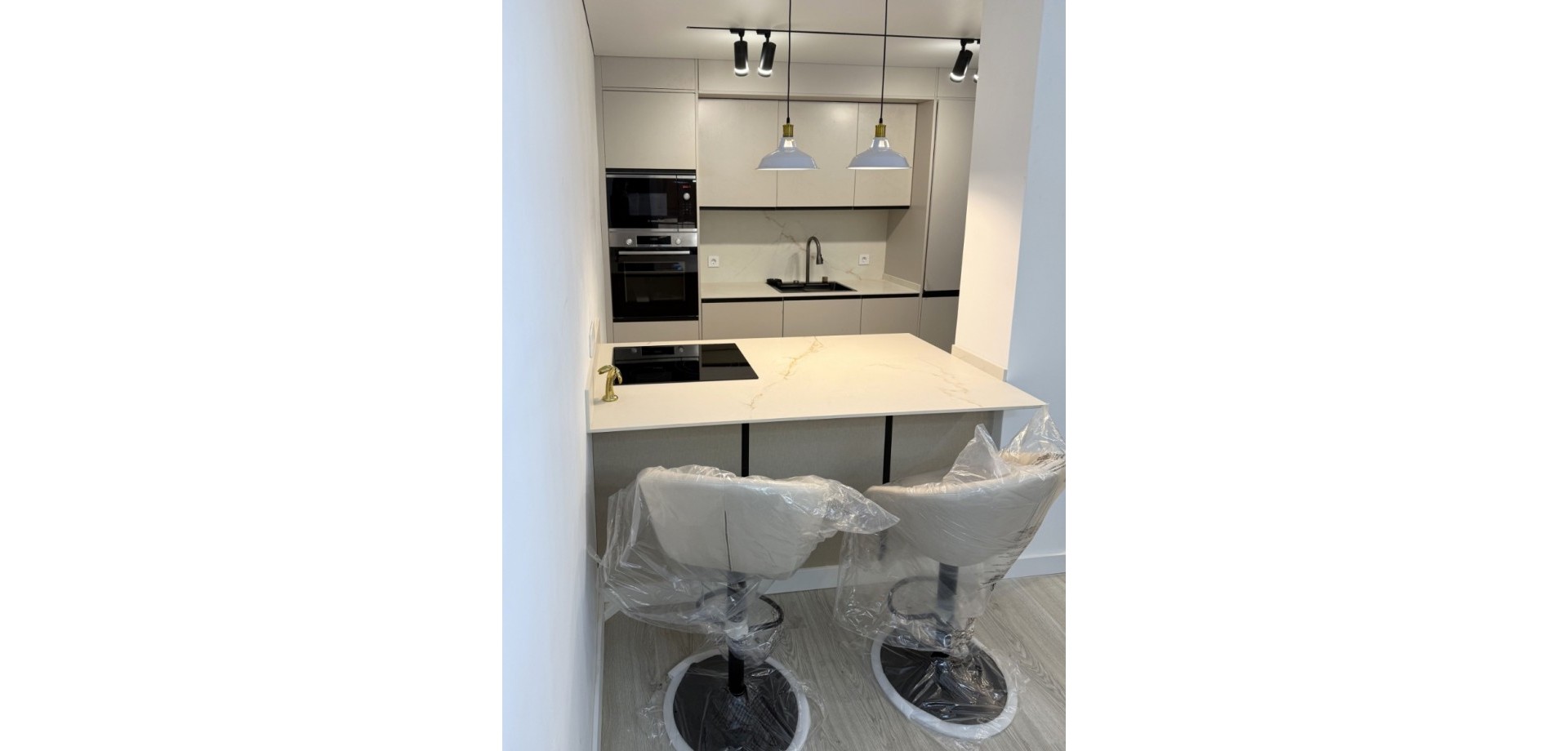 For sale - 2 Bedroom 2 Bathroom Apartment in Torrevieja - Torrevieja  - Costa Blanca (Alicante)