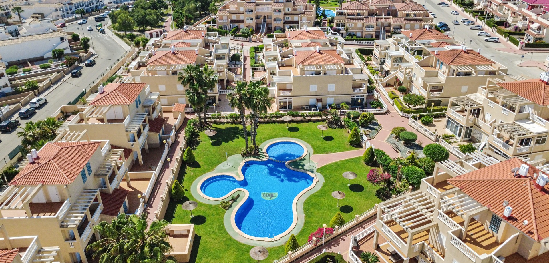 For sale - 3 Bedroom 2 Bathroom Apartment in Orihuela Costa - Playa Flamenca  - Costa Blanca (Alicante)